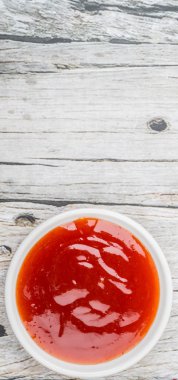 Beyaz kase Chili Sos