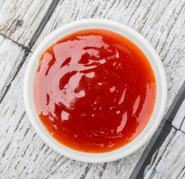 Beyaz kase Chili Sos