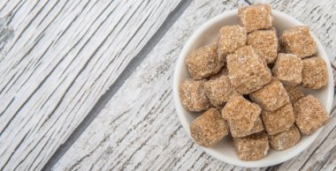 Kahverengi şeker kamışı şeker