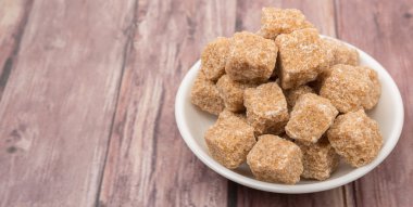 Kahverengi şeker kamışı şeker