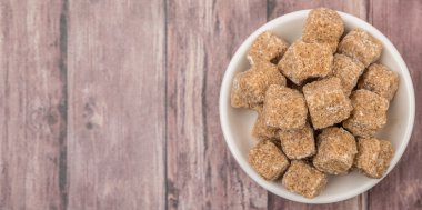 Kahverengi şeker kamışı şeker