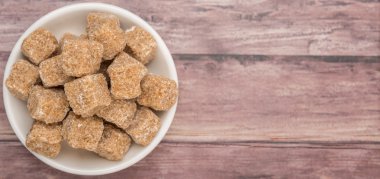 Kahverengi şeker kamışı şeker