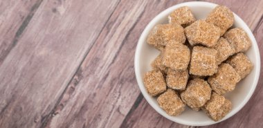 Kahverengi şeker kamışı şeker
