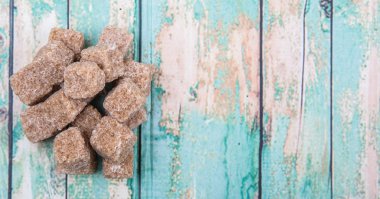 Kahverengi şeker kamışı şeker