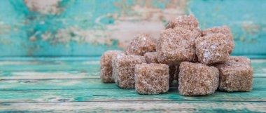 Kahverengi şeker kamışı şeker