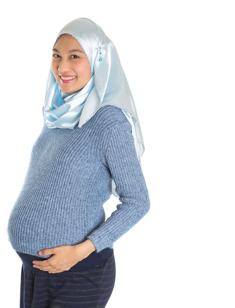 Junge schwangere Muslimin — Stockfoto