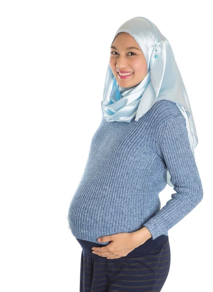 Joven embarazada musulmana hembra —  Fotos de Stock