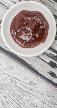 Ahududu lor beyaz kase