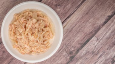 Ton balığı pul beyaz kase