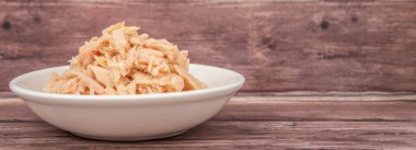 Ton balığı pul beyaz kase