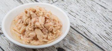 Ton balığı pul beyaz kase