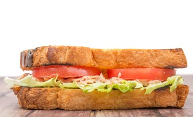 Tost ton balıklı sandviç