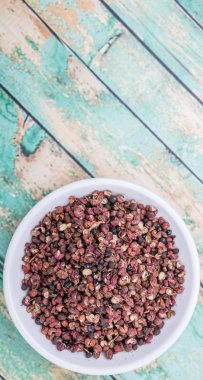 Sichuan biber beyaz kase