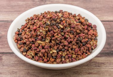 Sichuan biber beyaz kase