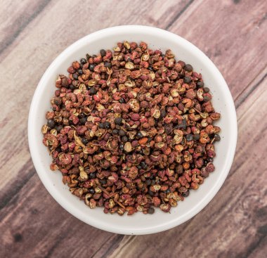 Sichuan biber beyaz kase