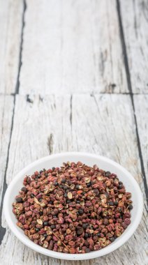 Sichuan biber beyaz kase