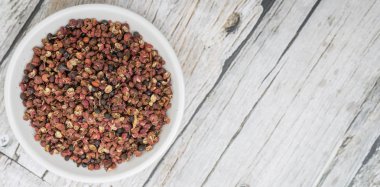 Sichuan biber beyaz kase