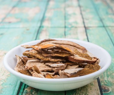 kurutulmuş porçini mantarı