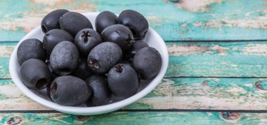Salamura Siyah Zeytin