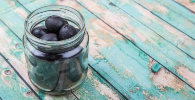 Salamura Siyah Zeytin