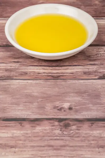 一碗橄榄油 — 图库照片