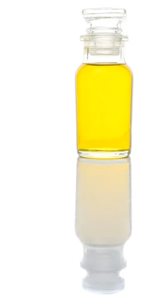 Oliwy z oliwek w szklanej butelce — Zdjęcie stockowe