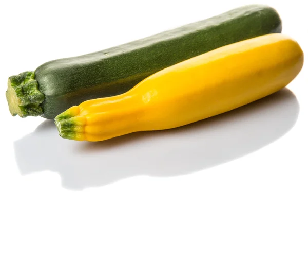 Gul och grön zucchini — Stockfoto