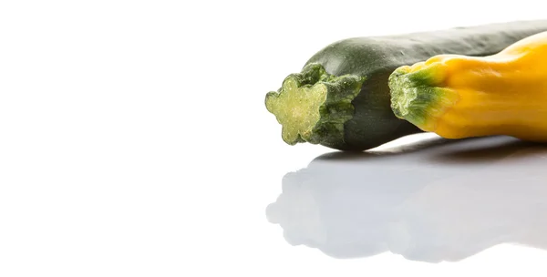 Zucchinis amarillos y verdes —  Fotos de Stock