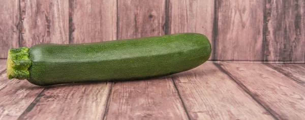 Groene courgette plantaardige — Stockfoto