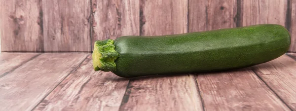 Groene courgette plantaardige — Stockfoto