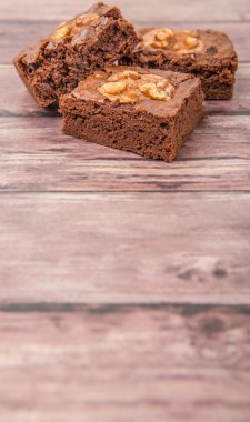 Ceviz çikolatalı kek