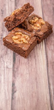 Ceviz çikolatalı kek