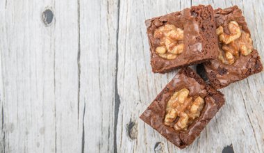 Ceviz çikolatalı kek