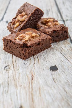 Ceviz çikolatalı kek