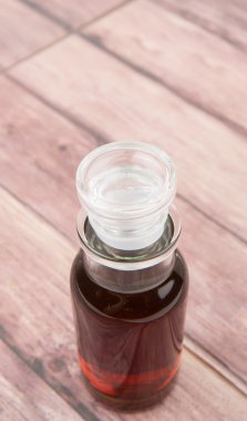 Akçaağaç sirke cam şişe