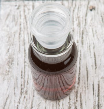 Akçaağaç sirke cam şişe