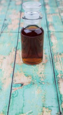 Akçaağaç sirke cam şişe