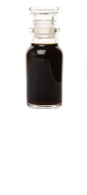 Cam şişe içinde balsamik sirke