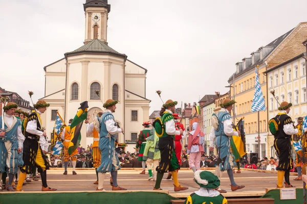 Traunstein,Germany,Bavaria, April 06th, Historical sword dance at the Georgirittes in Traunstein on the Easter Monday — Stock Photo, Image