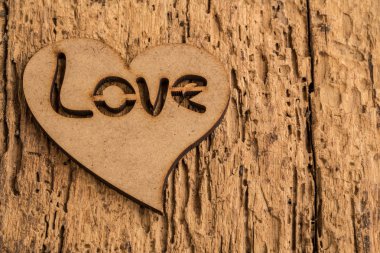 ahşap kalp ile şablonu