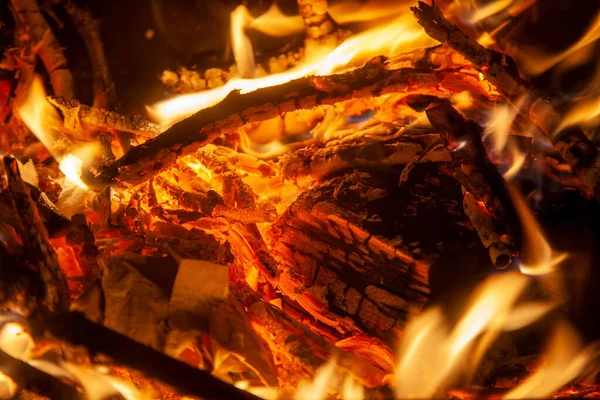 Madeira Ardente Lareira Língua Chama Carvão Quente Fundo Madeira Ardente — Fotografia de Stock