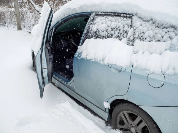 Stuck Car Rural Road Snowfall Stands Door Open — Stock Photo, Image