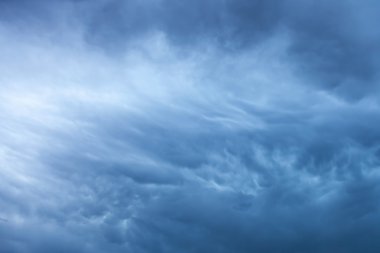 Mavi fırtına bulutları arka plan