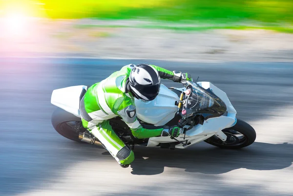 Dynamic motorbike racing — Stock Photo, Image