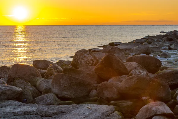 Solnedgång över havet — Stockfoto