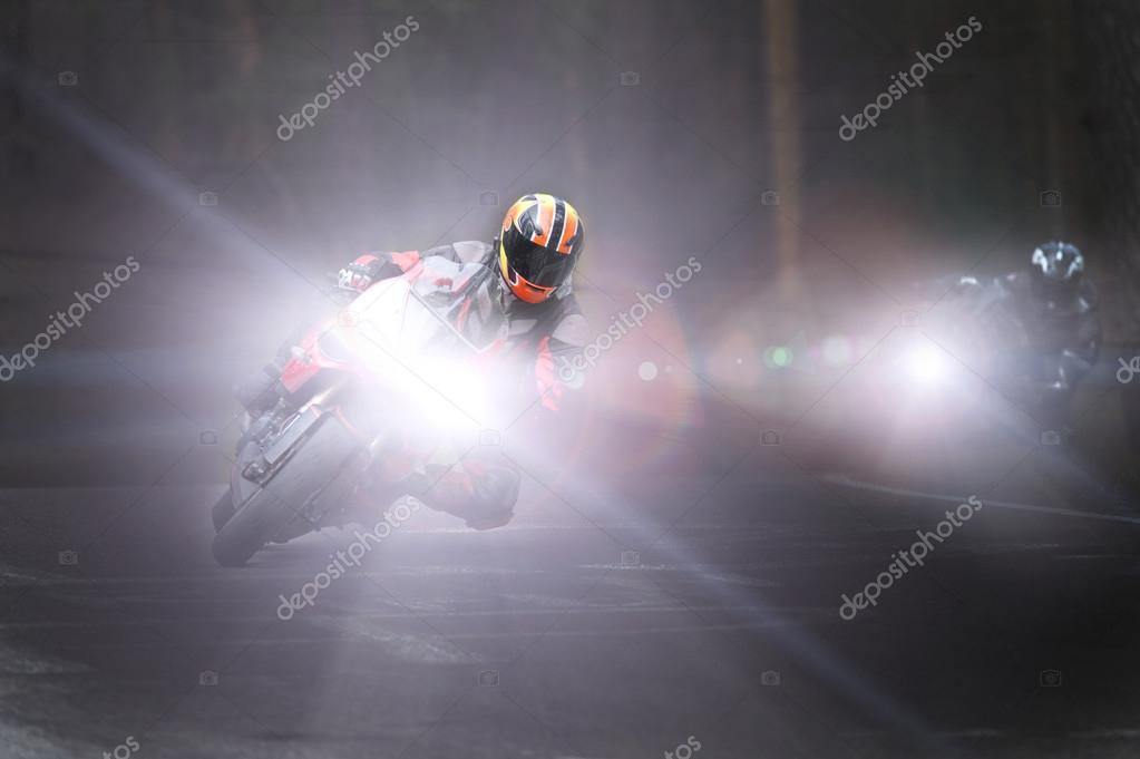 Fotos de Corrida de motos, Imagens de Corrida de motos sem royalties