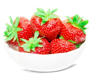 Çilek beyazda izole edilmiş