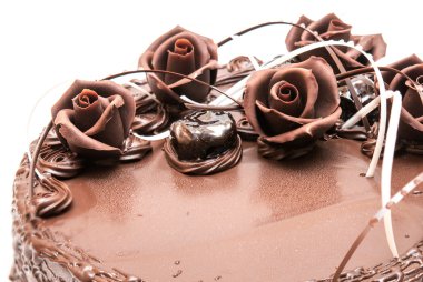 Çikolatalı kek kapatıyoruz