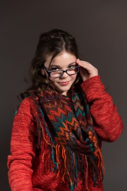 Şirin şık beyaz ara