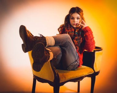 Şirin şık beyaz ara